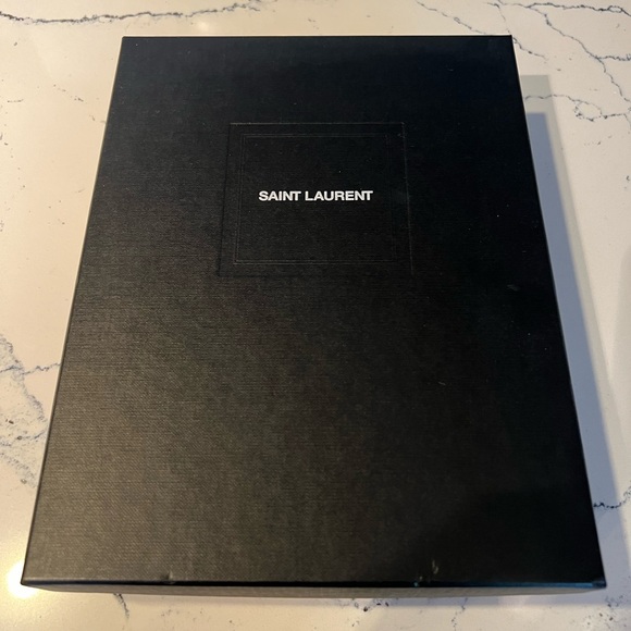 YSL Envelope WOC in Sage Green - Like New - Picture 2 of 7